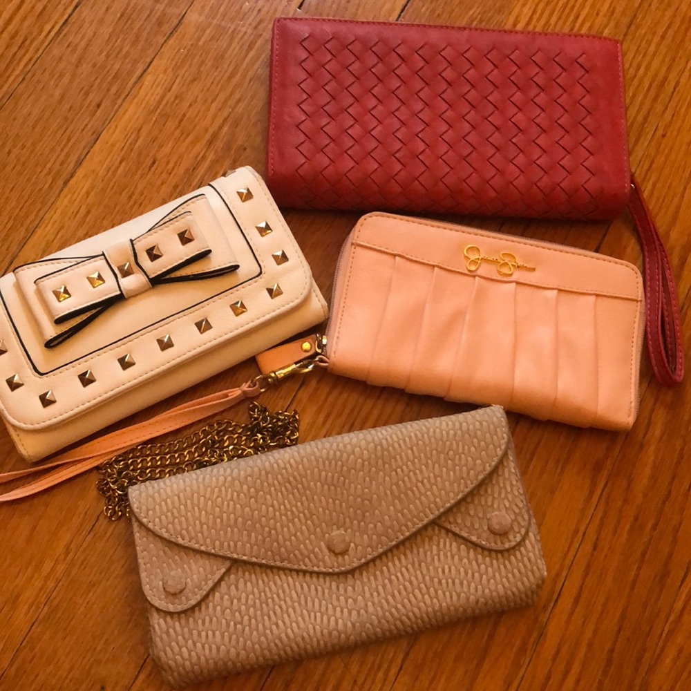 2 wallet, 1 wristlet and 1 cross body